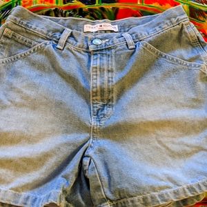 Vintage Tommy Hilfiger high-waisted shorts
